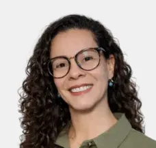 Daniela Lopes, Portuguese-French interpreter in the Algarve
